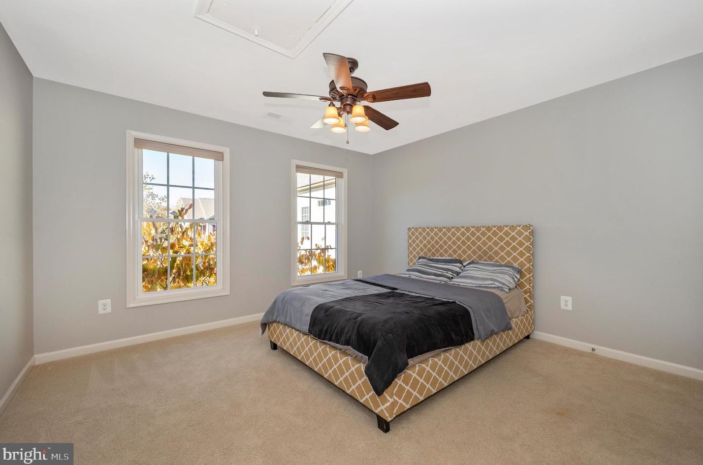 15505 Hallman Grove Ct, Gaithersburg MD  20878-3474 exterior