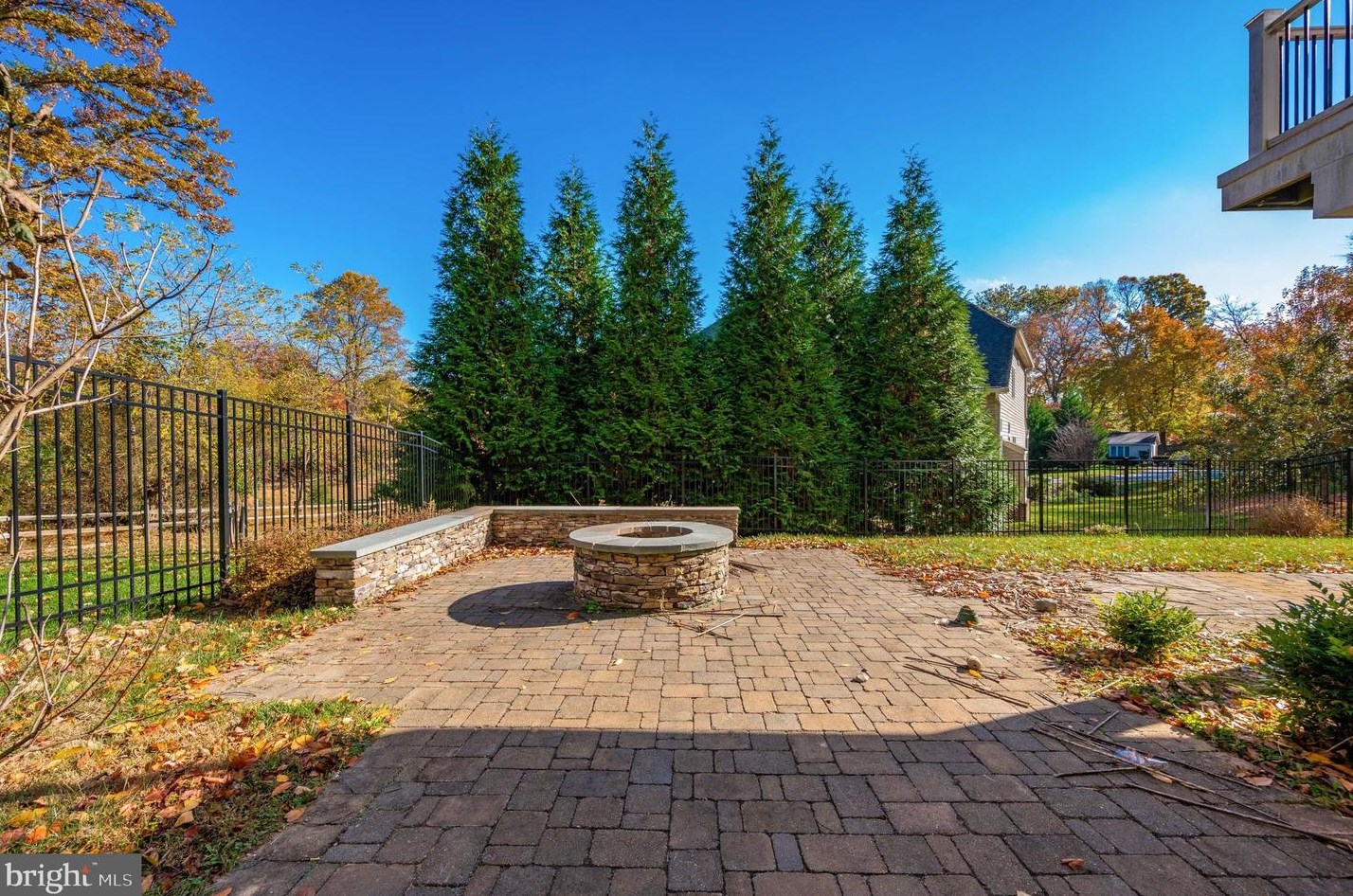 15505 Hallman Grove Ct, Gaithersburg MD  20878-3474 exterior