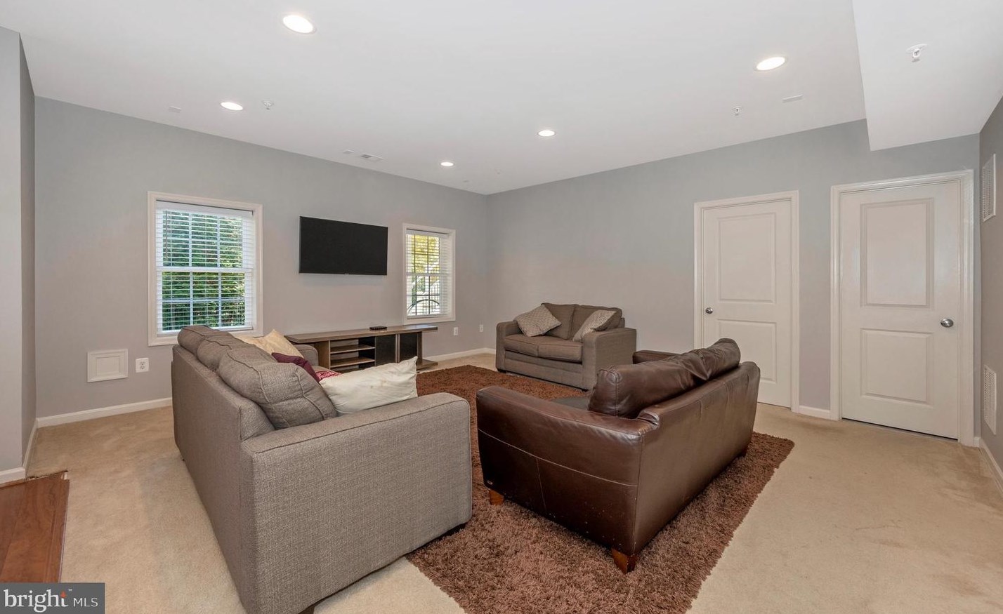 15505 Hallman Grove Ct, Gaithersburg MD  20878-3474 exterior