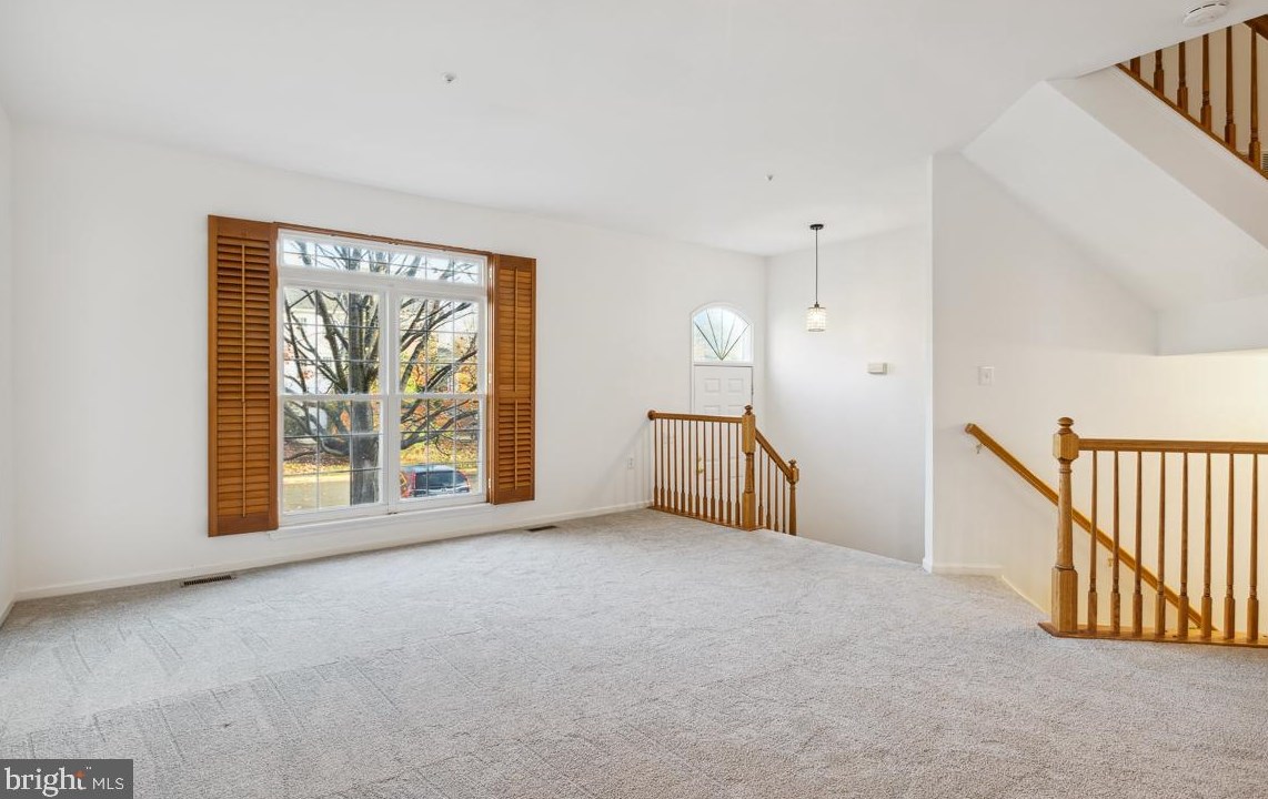 12 Battery Bend Ct, Gaithersburg MD  20886-4593 exterior