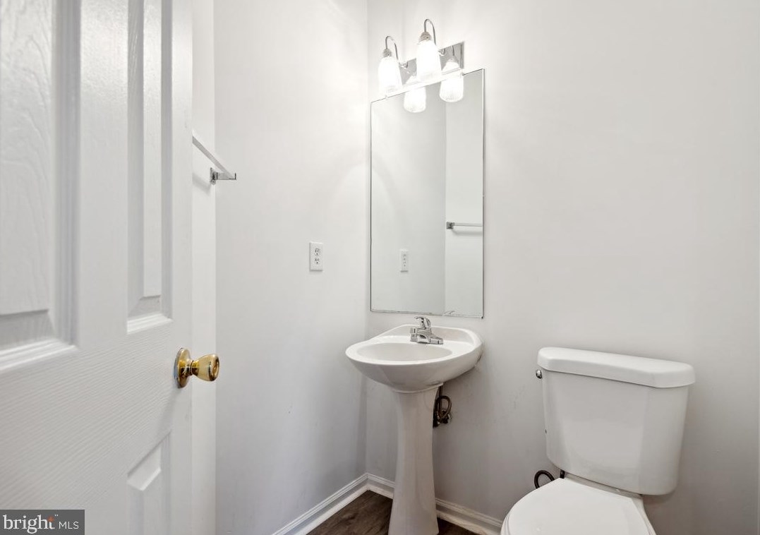 12 Battery Bend Ct, Gaithersburg MD  20886-4593 exterior