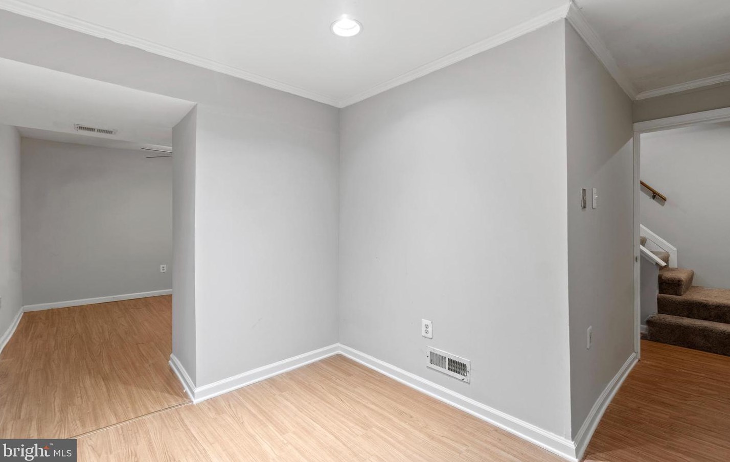 9245 Broadwater Dr, Gaithersburg MD  20879-2170 exterior