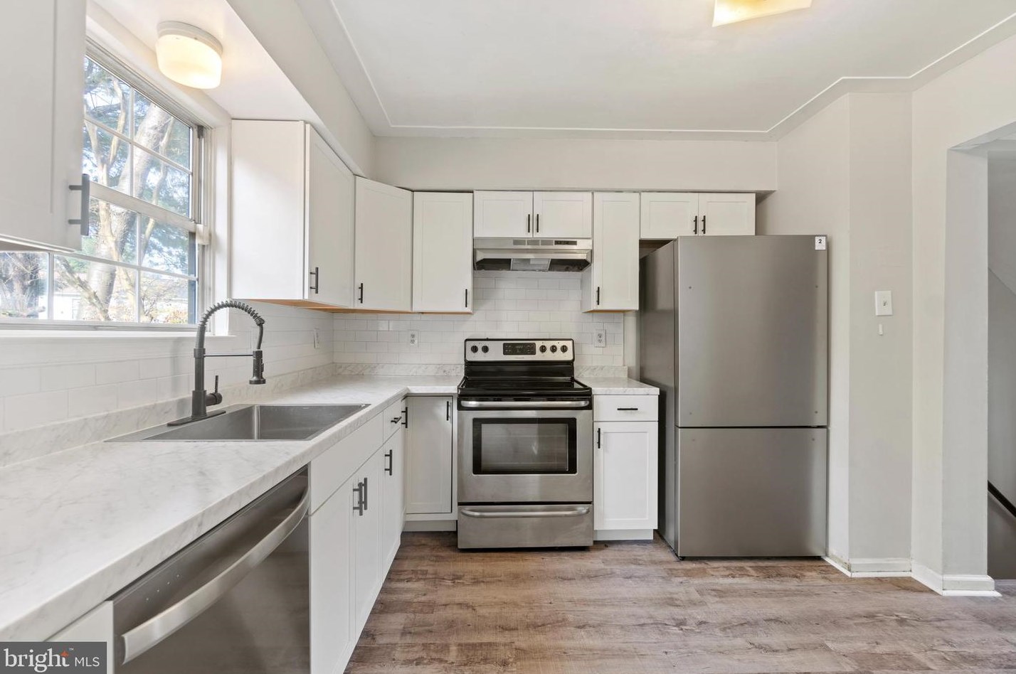 9245 Broadwater Dr, Gaithersburg MD  20879-2170 exterior