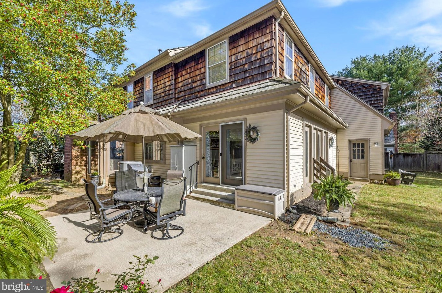 124 Billingsgate Ln, Gaithersburg MD  20877-3726 exterior