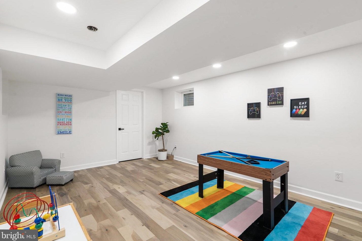 7903 Rocton Ave, Bethesda MD  20815-3911 exterior