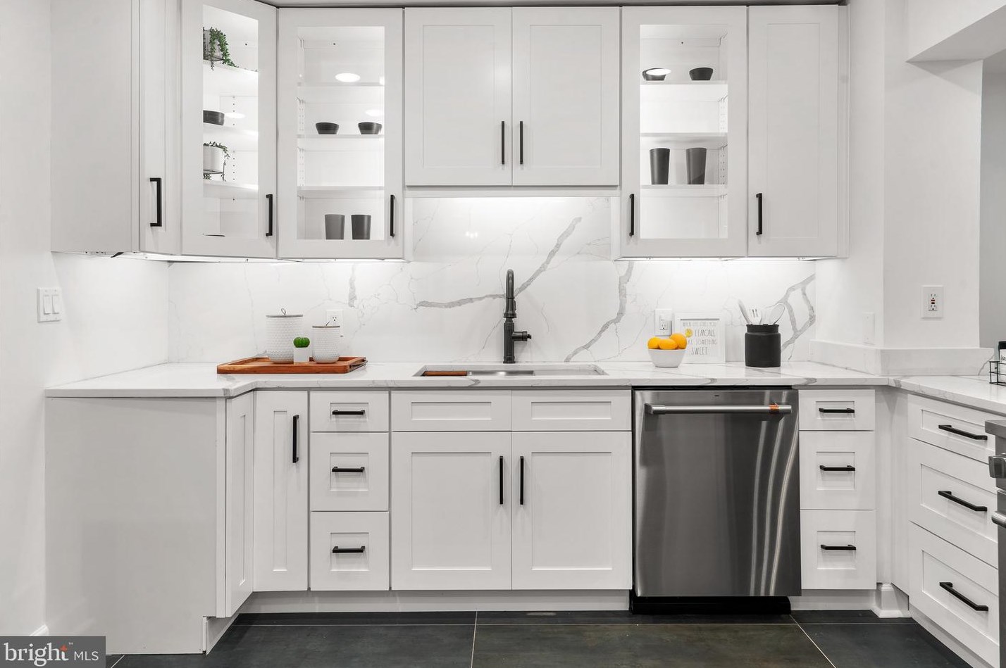 7903 Rocton Ave, Bethesda MD  20815-3911 exterior