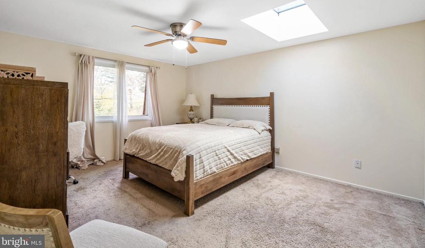 19502 Burlingame Way, Gaithersburg MD  20886-1015 exterior