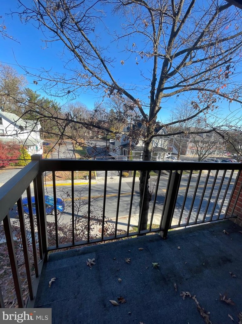 8 Russell Ave, Gaithersburg MD  20877-2966 exterior