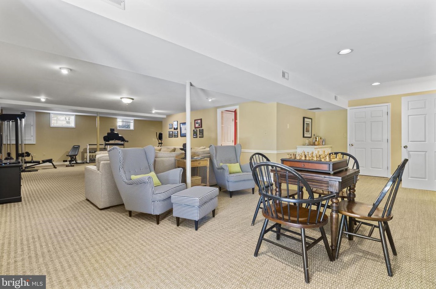 13529 Scottish Autumn Ct, Gaithersburg MD  20878-3991 exterior