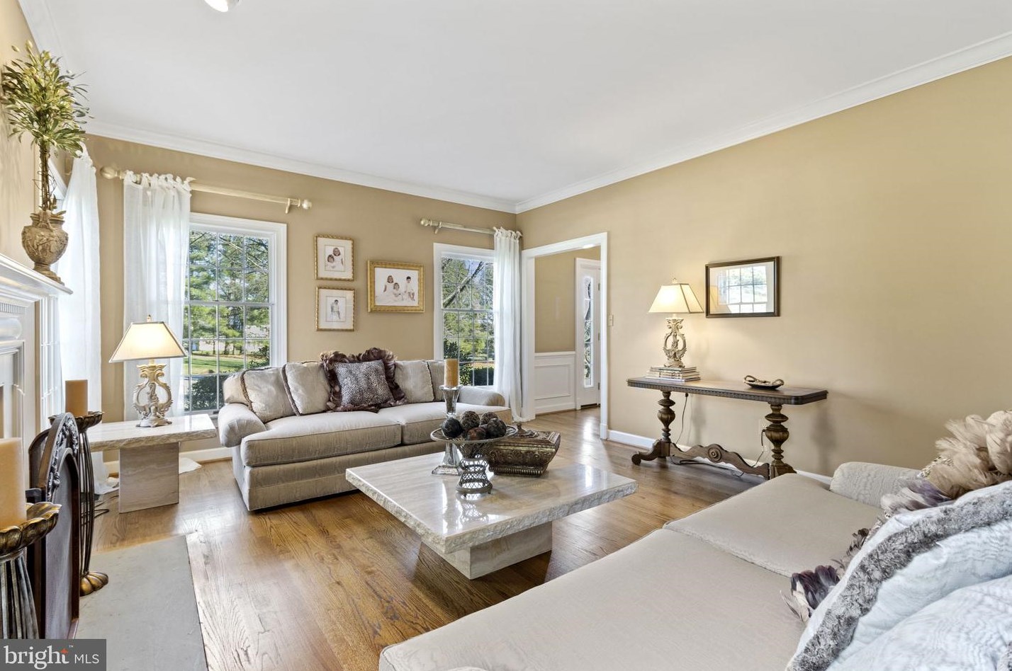 13529 Scottish Autumn Ct, Gaithersburg MD  20878-3991 exterior