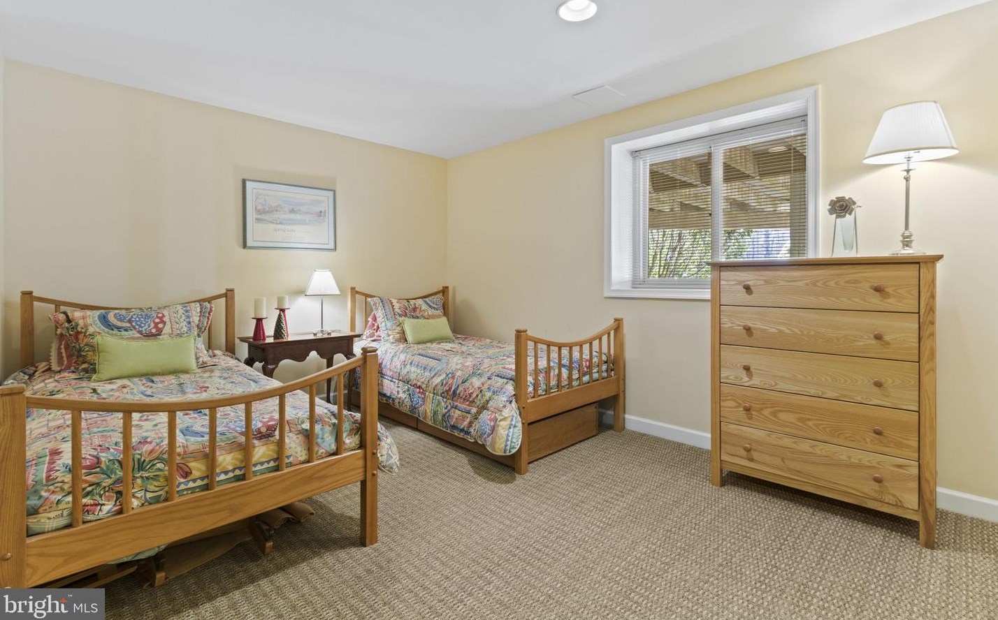 13529 Scottish Autumn Ct, Gaithersburg MD  20878-3991 exterior