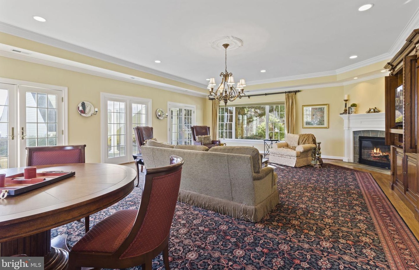 13529 Scottish Autumn Ct, Gaithersburg MD  20878-3991 exterior