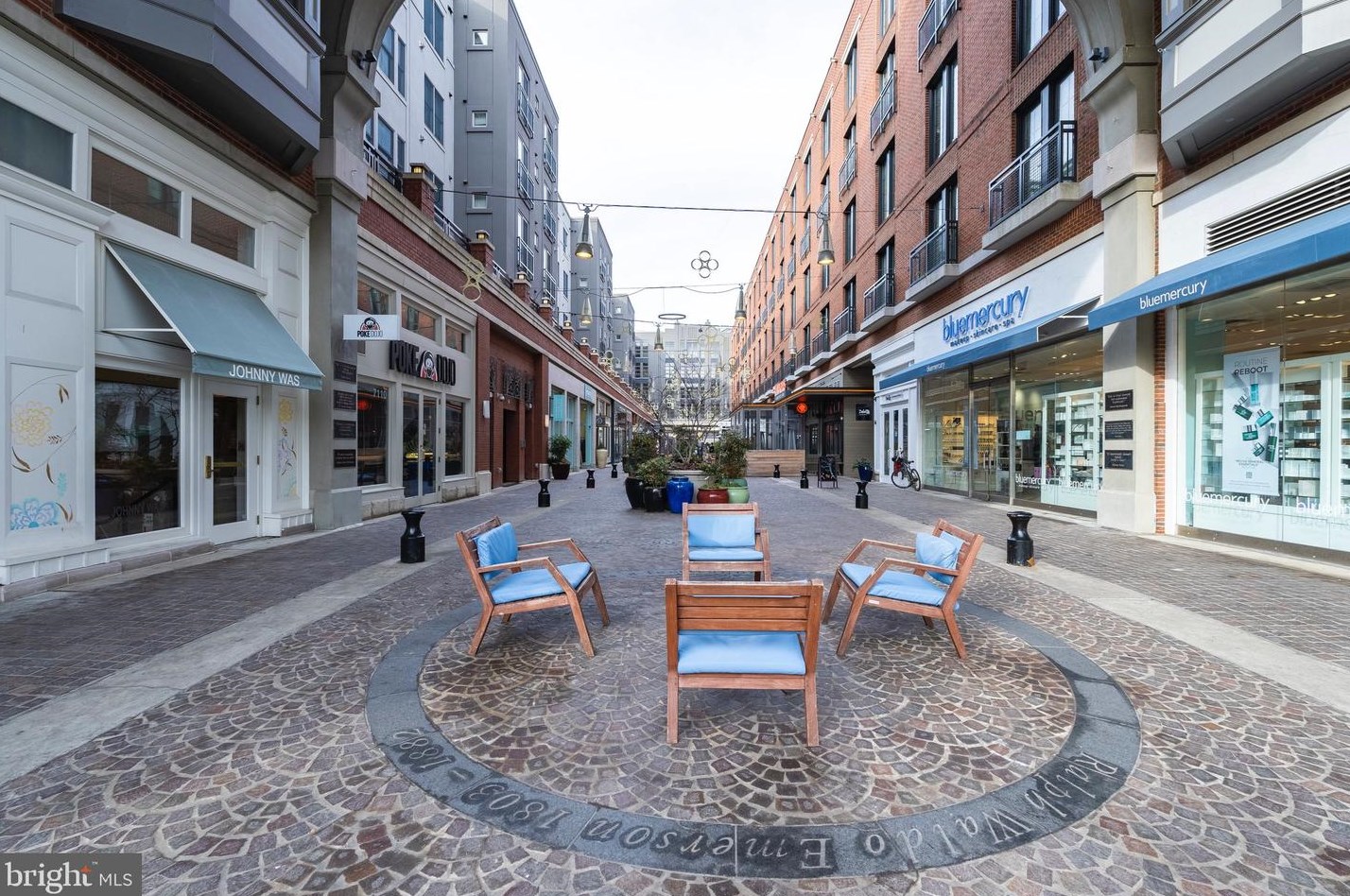 7111 Woodmont Ave, Bethesda MD  20815-6200 exterior