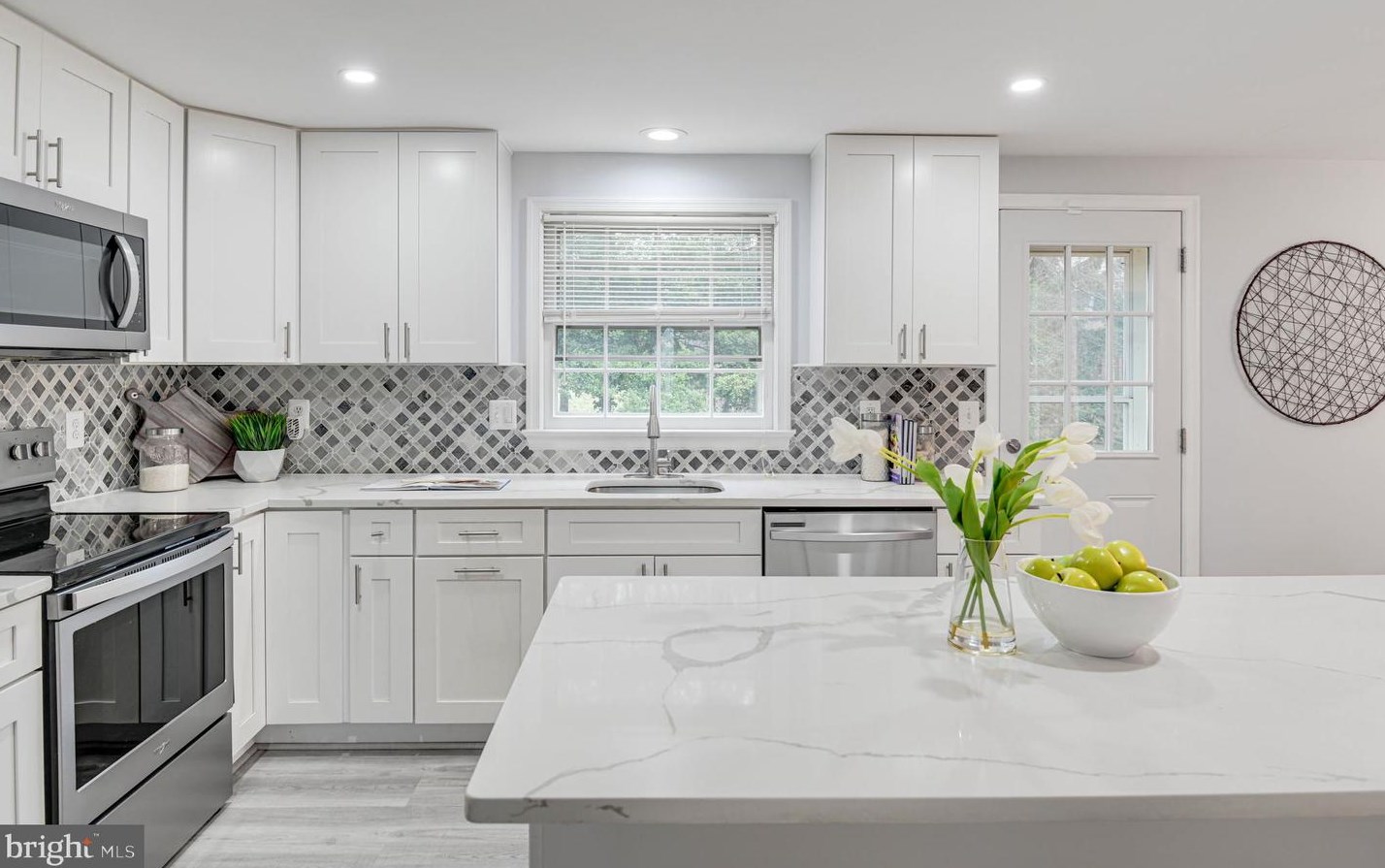 19029 Threshing Pl, Gaithersburg MD  20886-3143 exterior