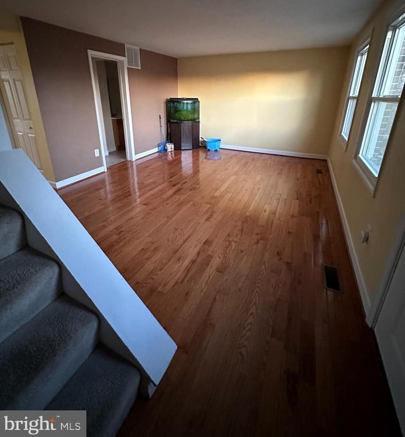 19311 Midridge Rd, Germantown MD  20876-2737 exterior