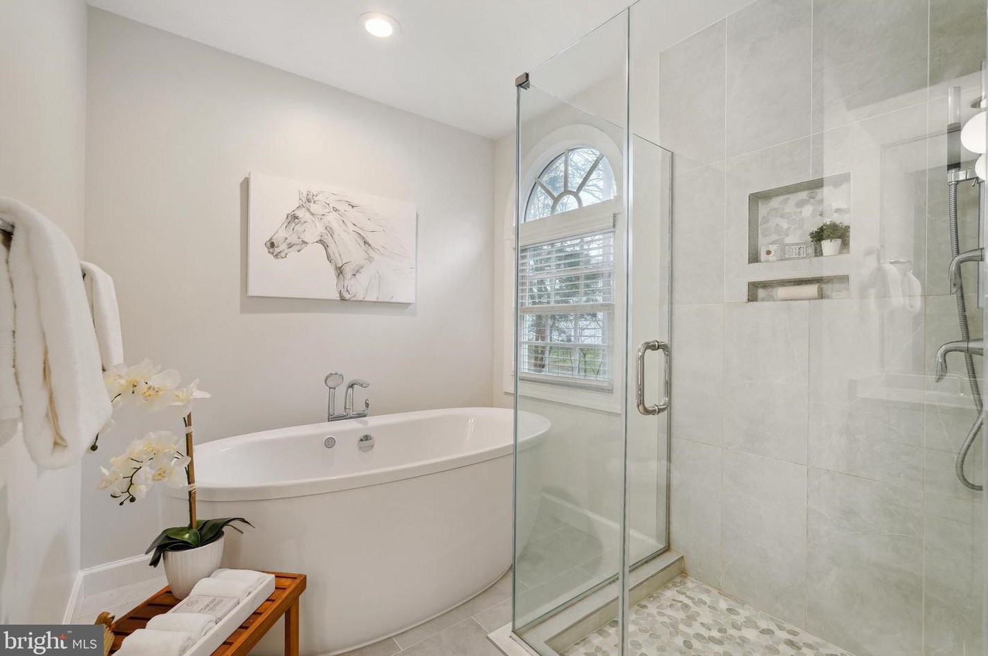 14013 Natia Manor Dr, Gaithersburg MD  20878-4858 exterior