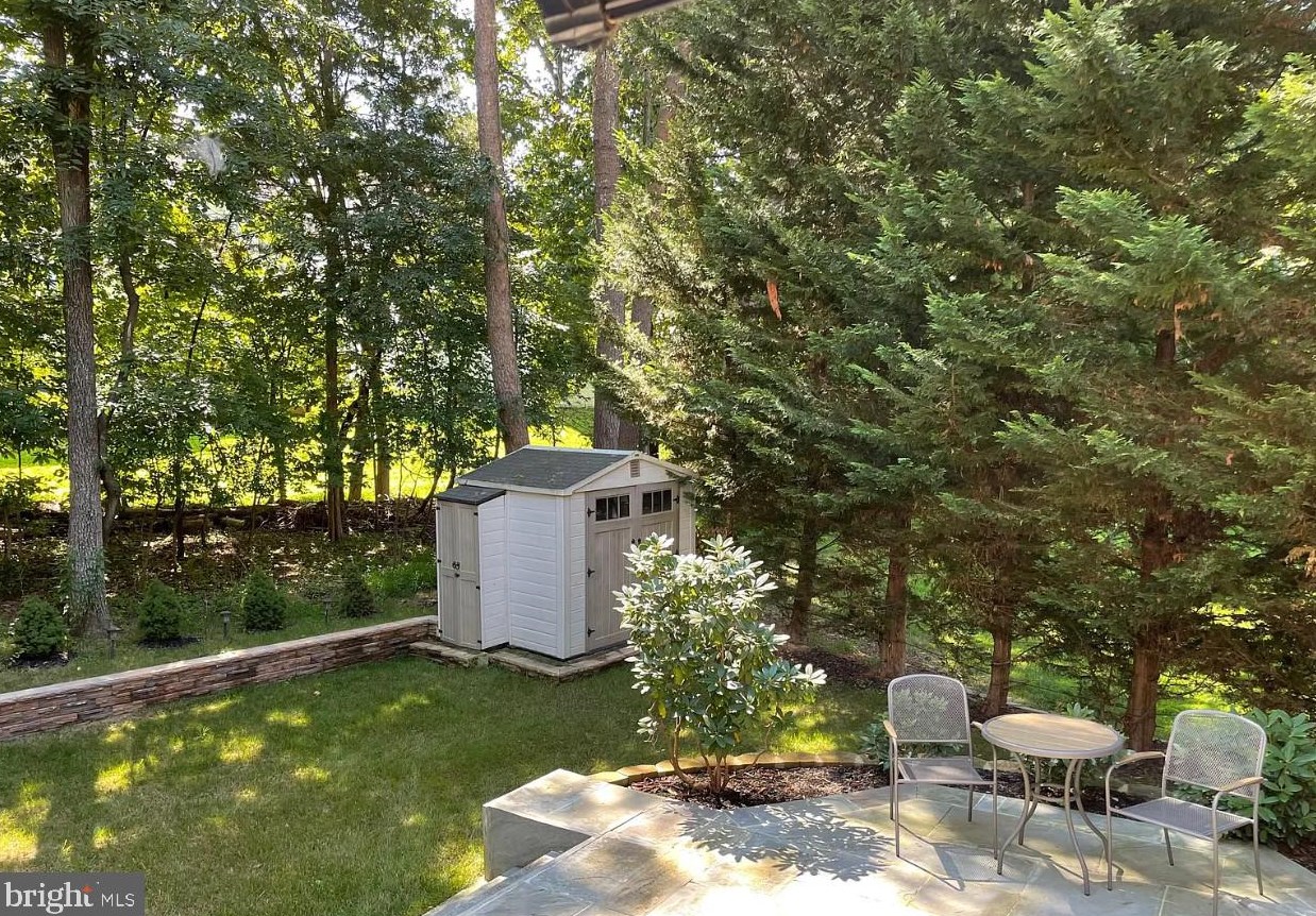 14013 Natia Manor Dr, Gaithersburg MD  20878-4858 exterior