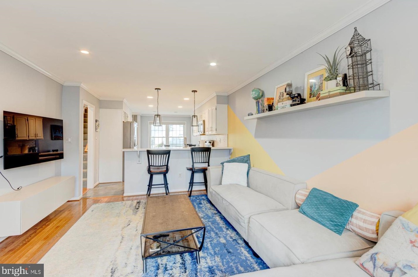 5 Marketree Ct, Gaithersburg MD  20886-4957 exterior