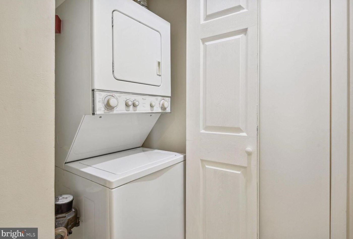 9858 Hellingly Pl, Gaithersburg MD  20886-0568 exterior