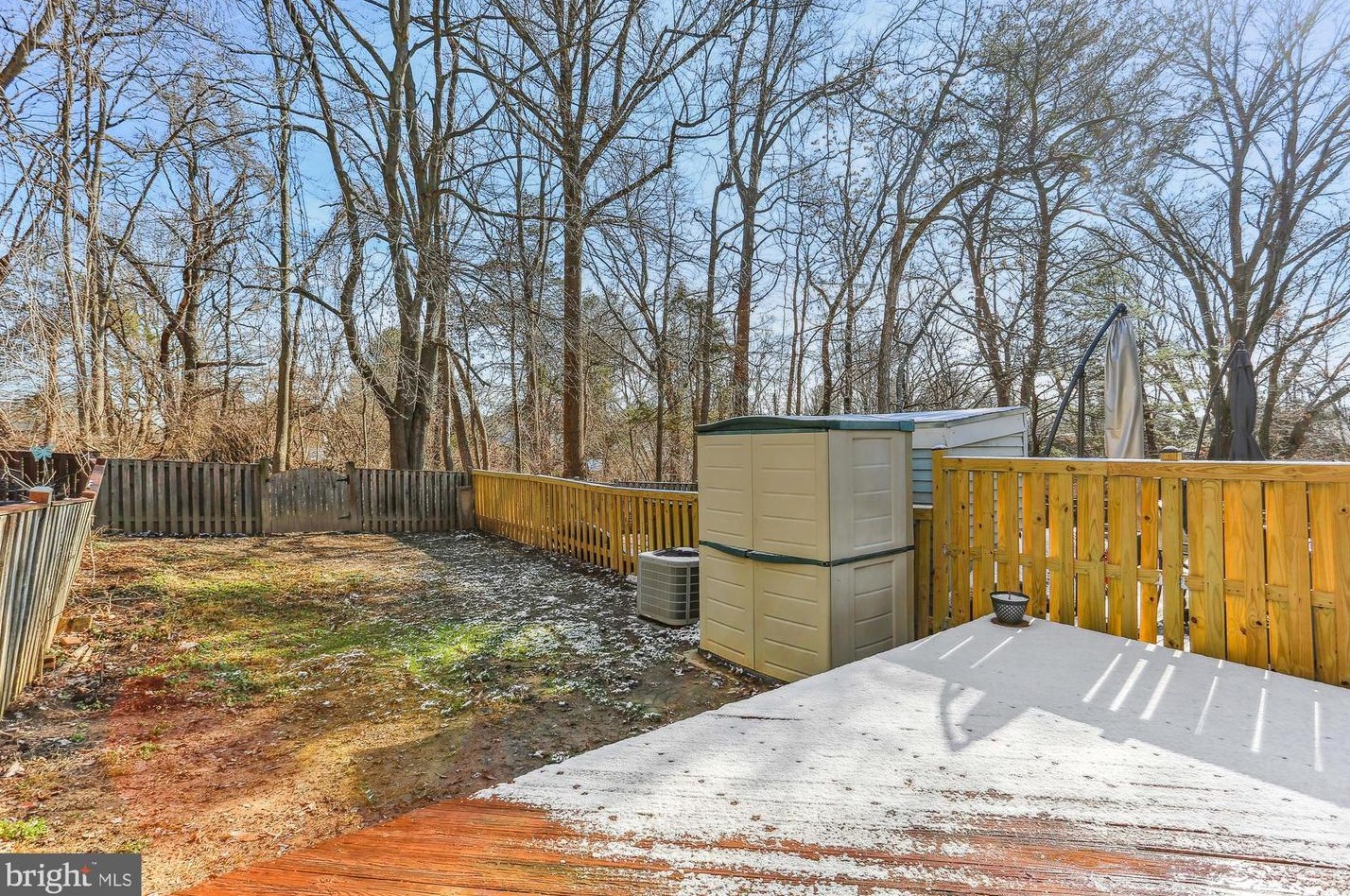 10109 Watkins Mill Pl, Gaithersburg MD  20886-1044 exterior