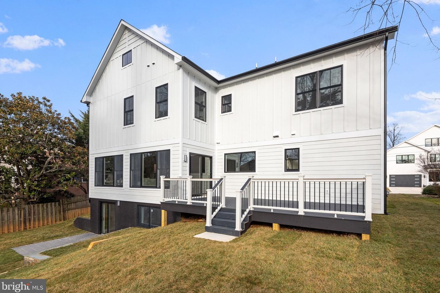 7704 Holiday Ter, Bethesda MD  20817-6616 exterior