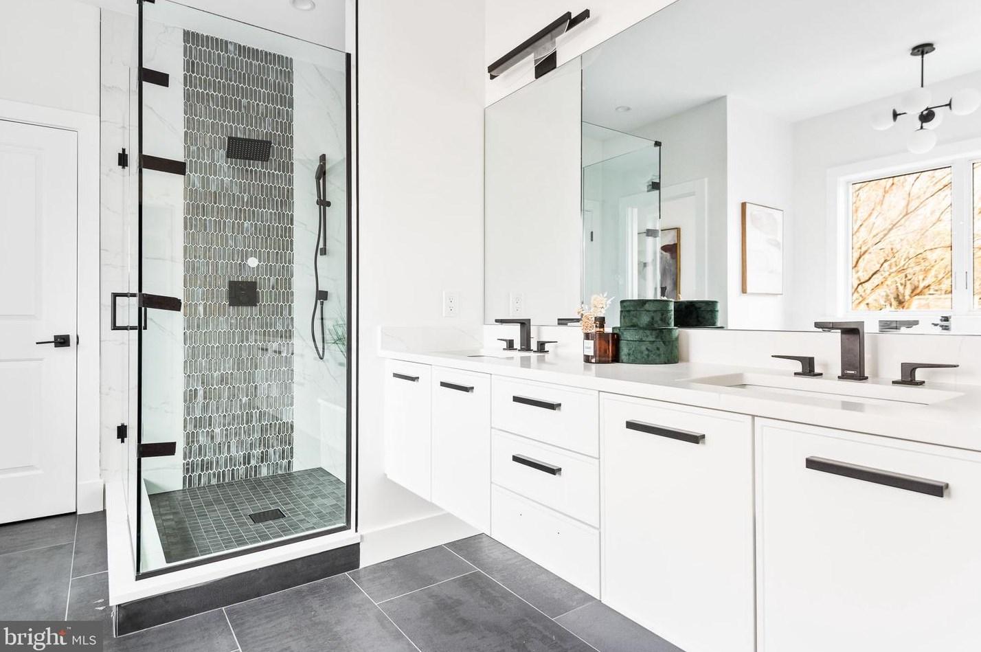 7704 Holiday Ter, Bethesda MD  20817-6616 exterior