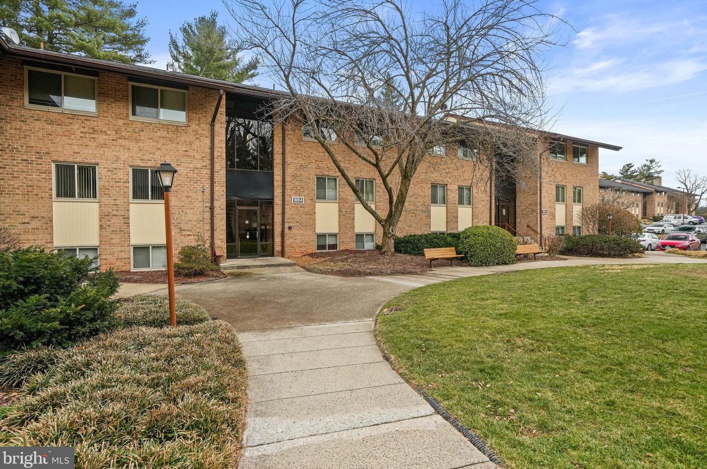 18814 Walkers Choice Rd, Gaithersburg MD  20886-0640 exterior