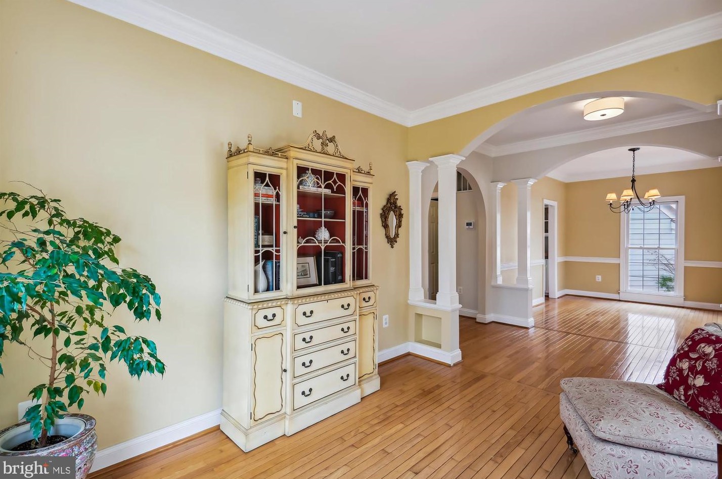 119 Thurgood St, Gaithersburg MD 20878-5746 exterior