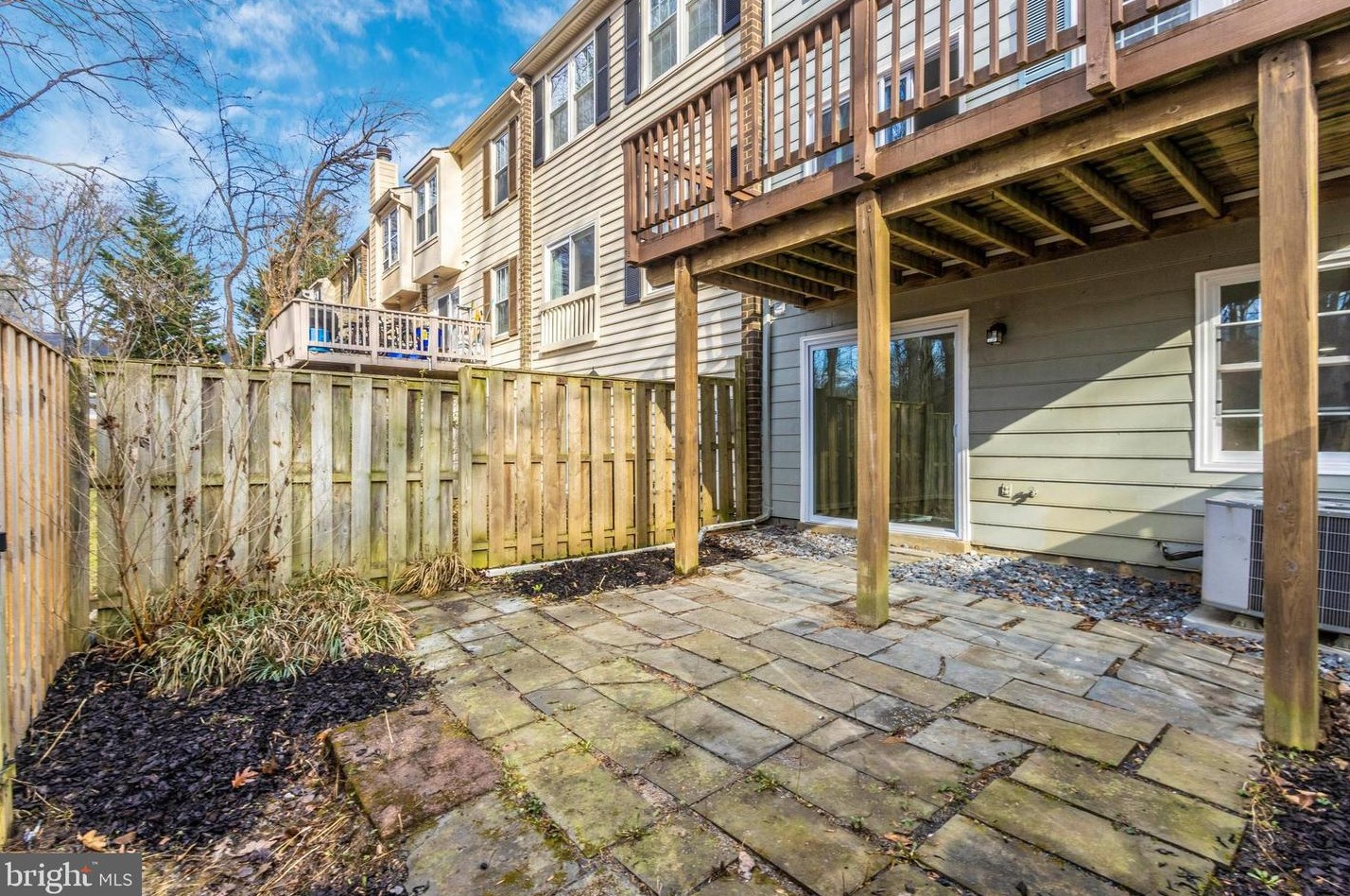 19813 Bazzellton Pl, Gaithersburg MD  20886-1432 exterior