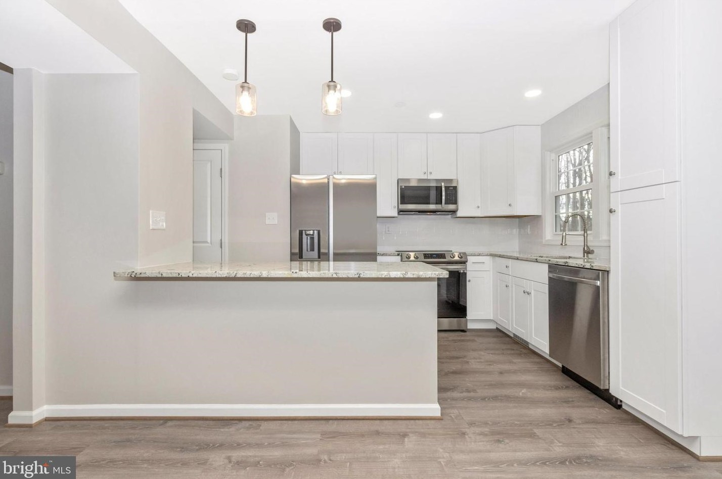 19813 Bazzellton Pl, Gaithersburg MD  20886-1432 exterior