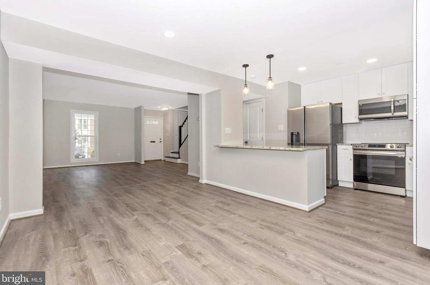 19813 Bazzellton Pl, Gaithersburg MD  20886-1432 exterior