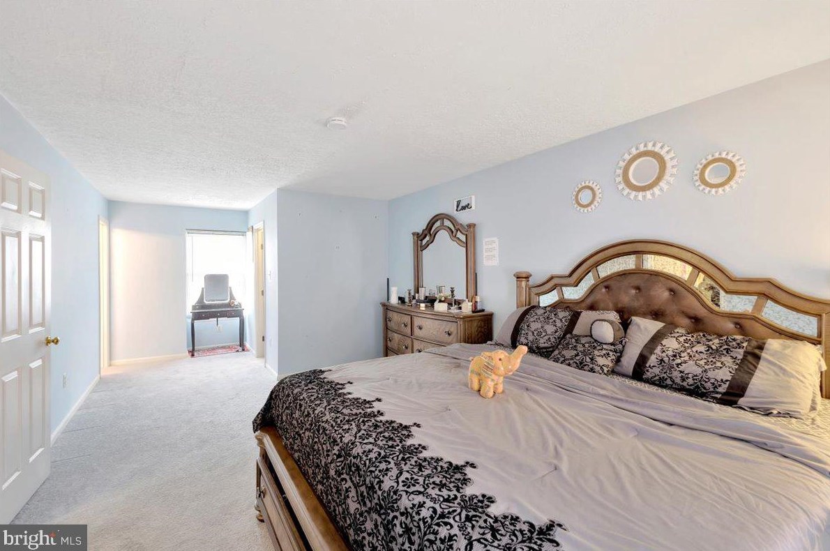 3 Quantum Ln, Gaithersburg MD  20877-3458 exterior