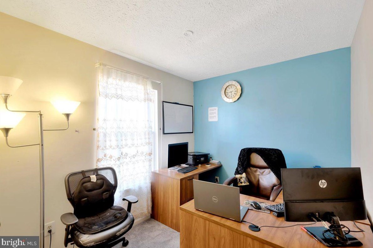 3 Quantum Ln, Gaithersburg MD  20877-3458 exterior