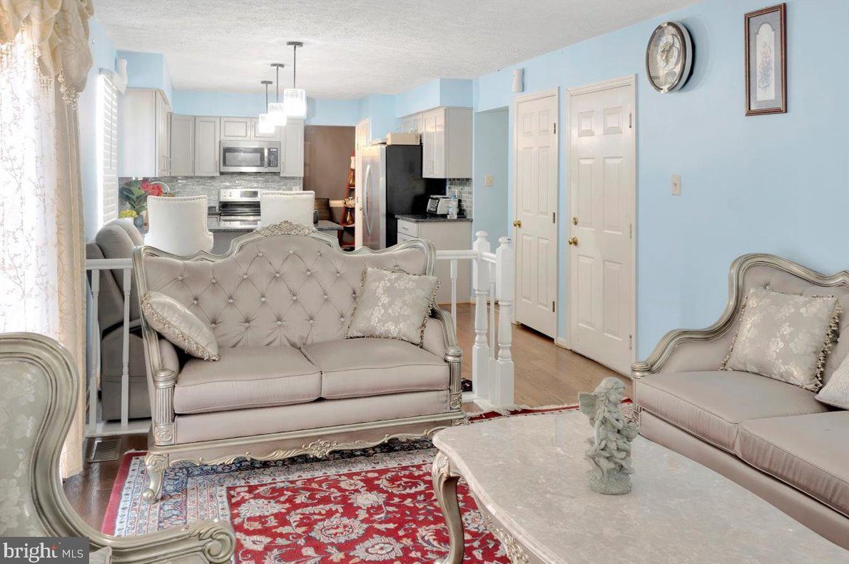 3 Quantum Ln, Gaithersburg MD  20877-3458 exterior