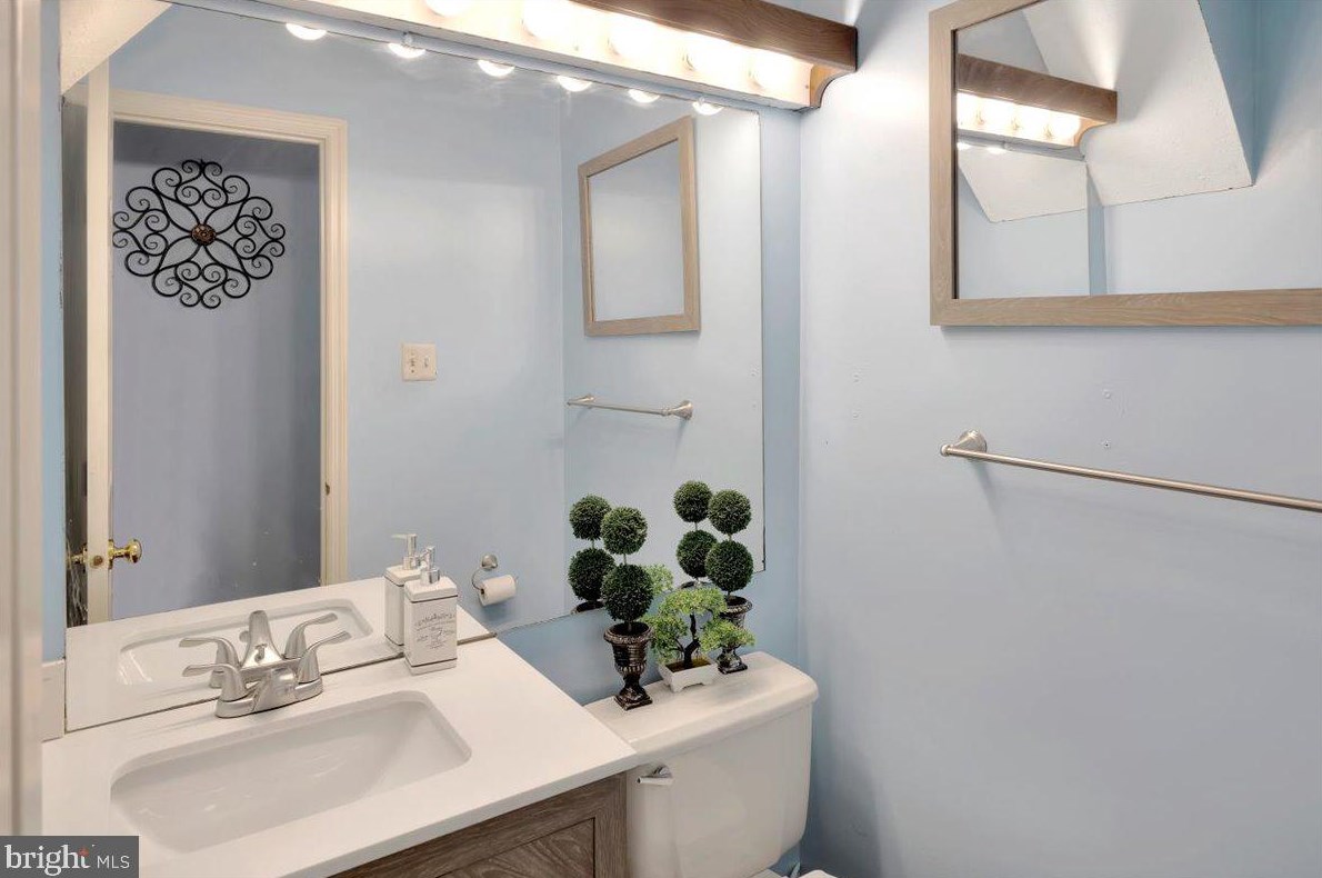 3 Quantum Ln, Gaithersburg MD  20877-3458 exterior