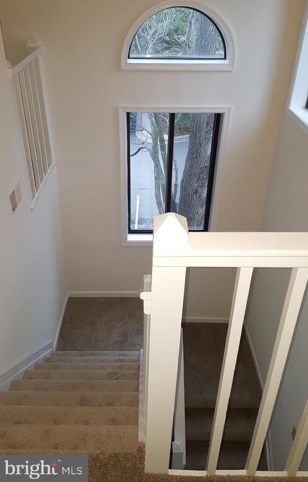 948 Windbrooke Dr, Gaithersburg MD  20879-3240 exterior