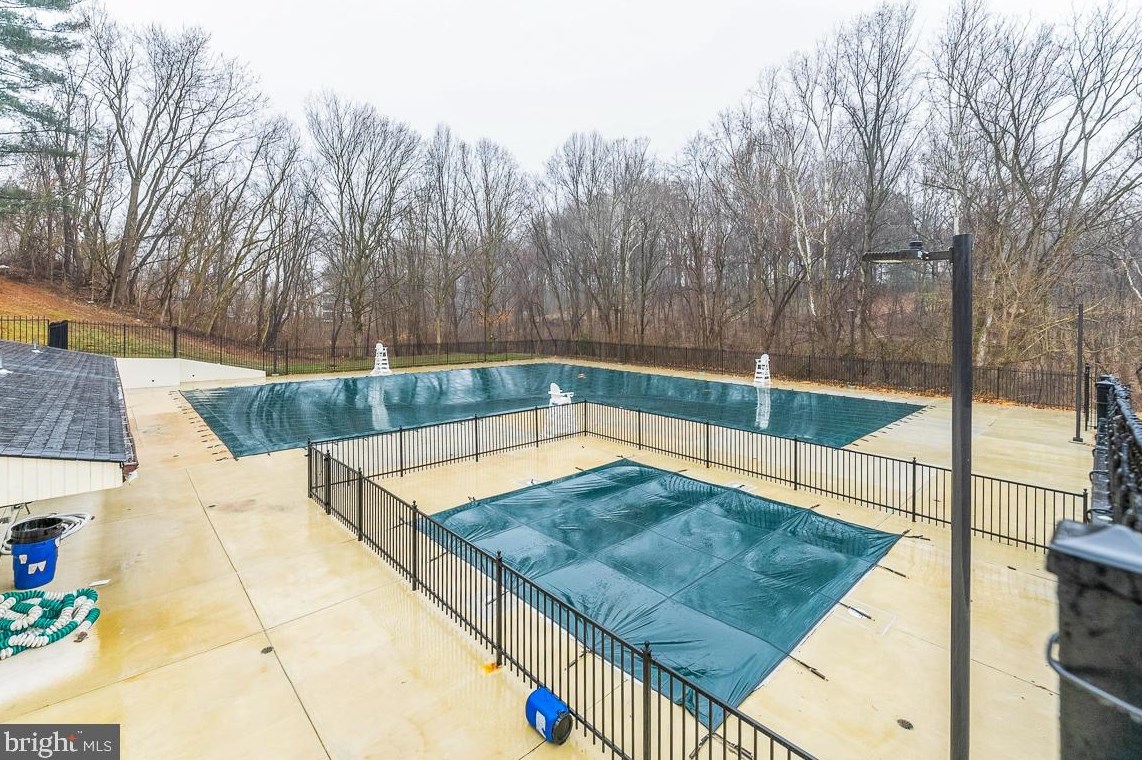 9926 Walker House Rd, Gaithersburg MD 20886-0509 exterior