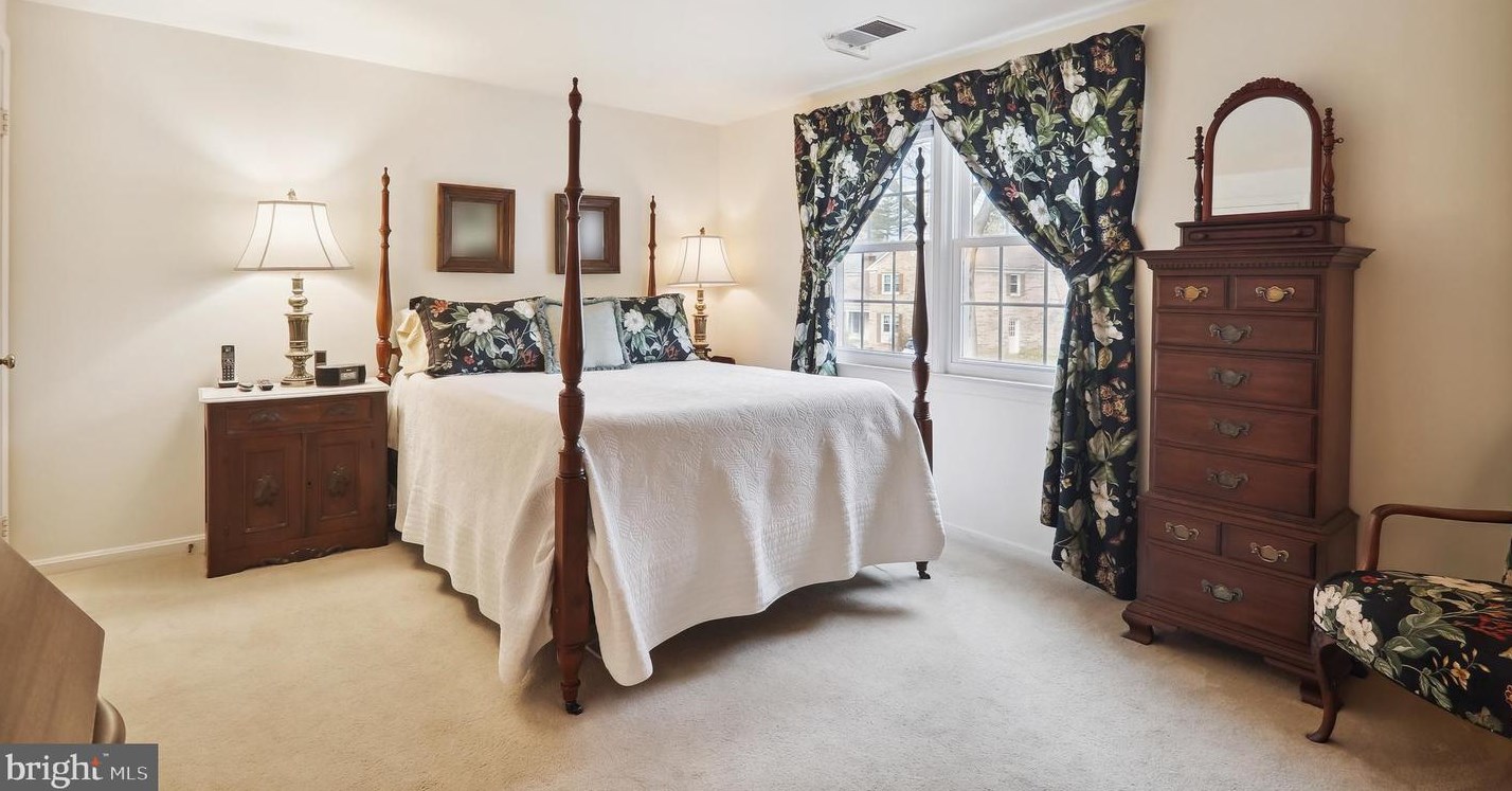 9536 Whetstone Dr, Gaithersburg MD  20886-3110 exterior