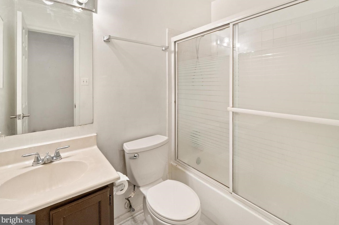 13985 Saddleview Dr, Gaithersburg MD  20878-3855 exterior