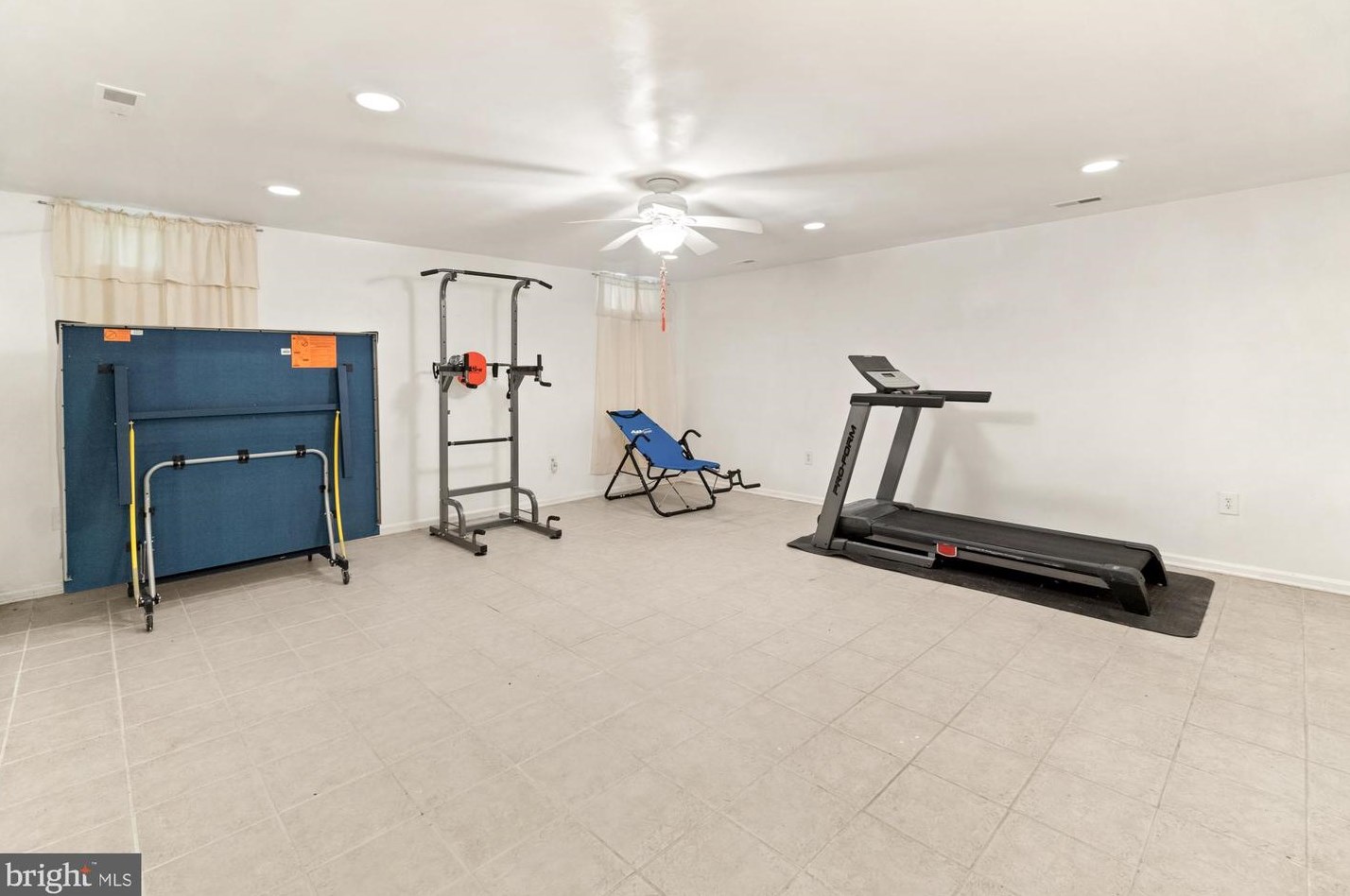 13985 Saddleview Dr, Gaithersburg MD  20878-3855 exterior