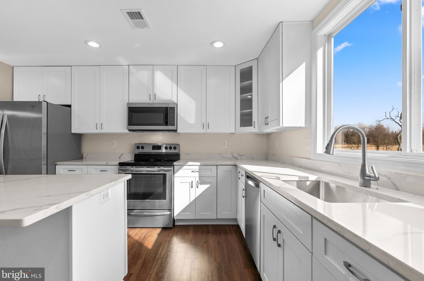 20539 Zion Rd, Gaithersburg MD  20882-1728 exterior