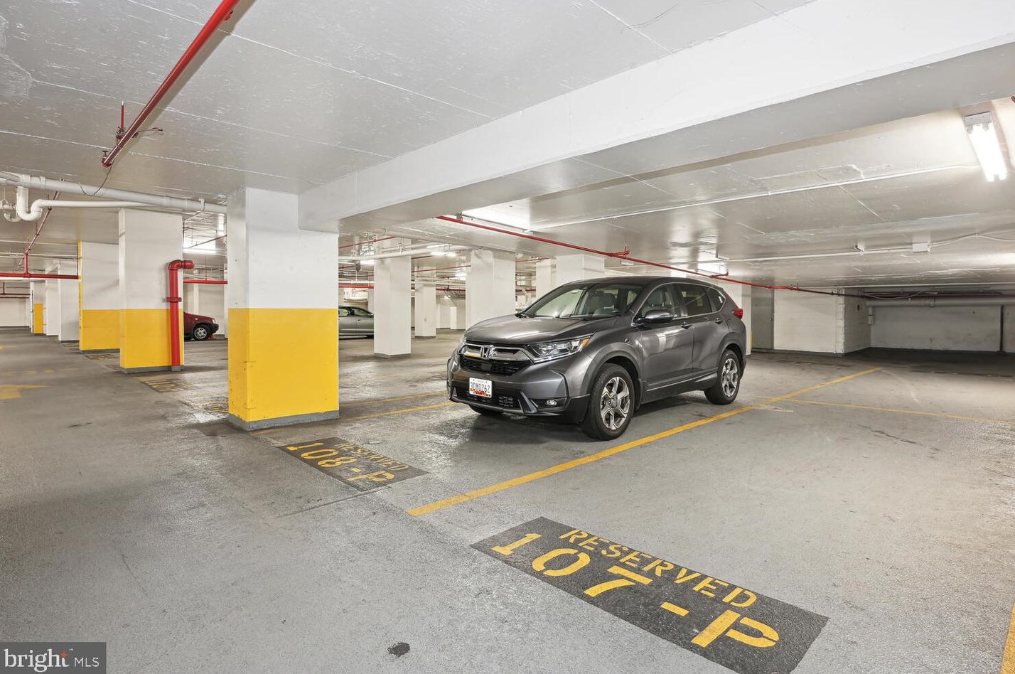 4515 Willard Ave, Bethesda MD  20815-3622 exterior