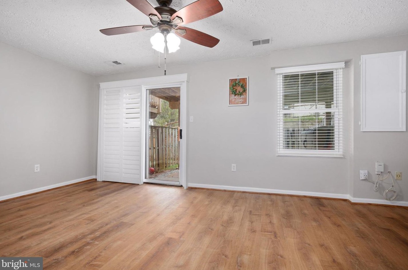 106 Smoothleaf Ln, Gaithersburg MD  20878-2641 exterior