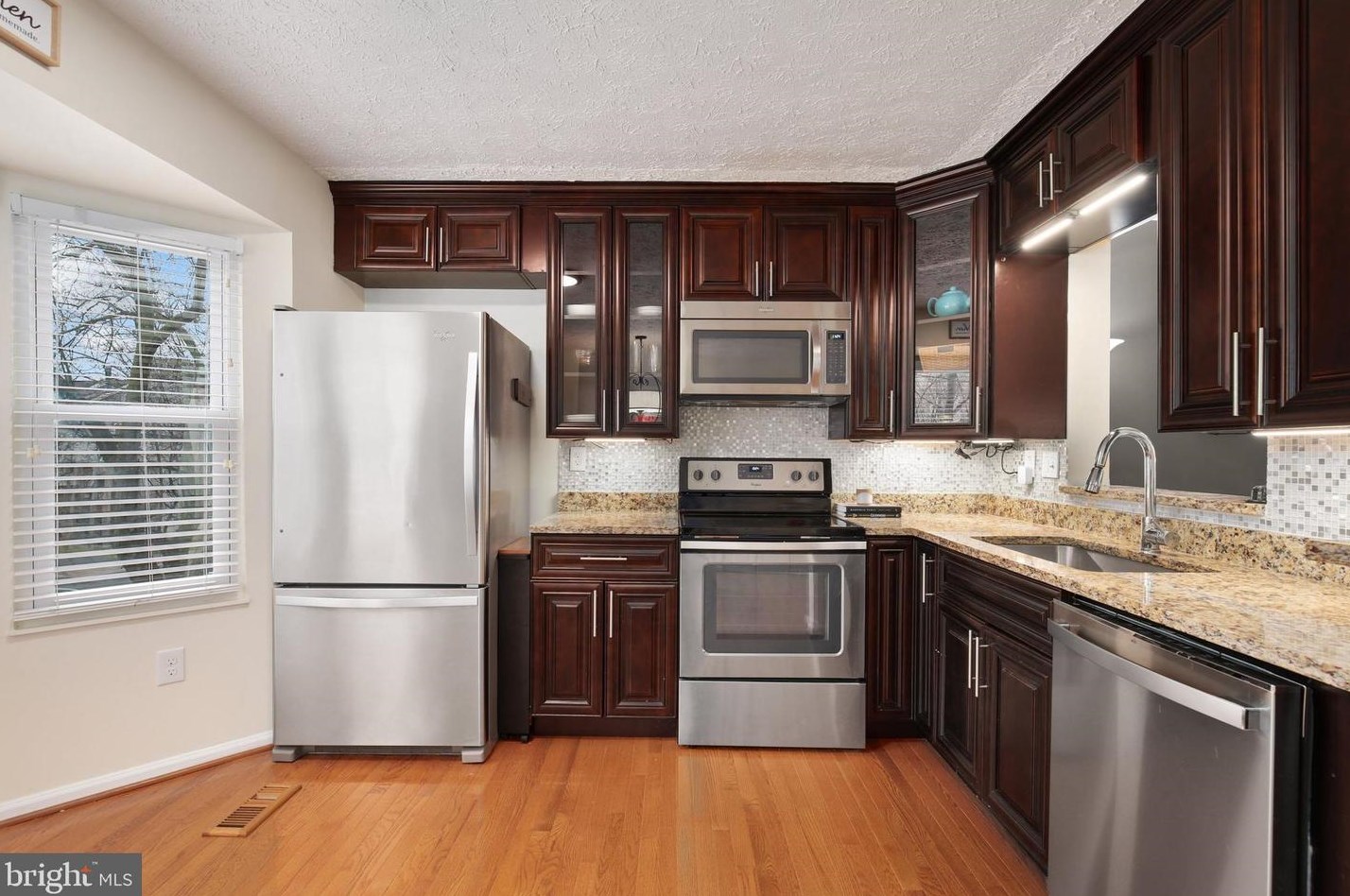 106 Smoothleaf Ln, Gaithersburg MD  20878-2641 exterior