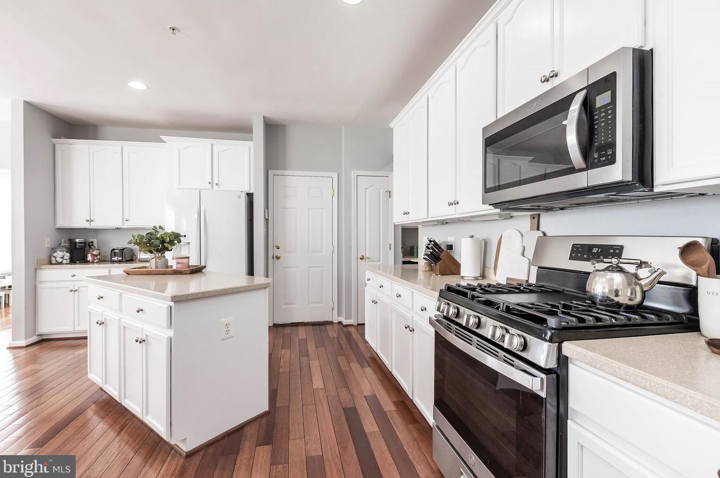 23838 Burdette Forest Rd, Clarksburg MD  20871-4373 exterior