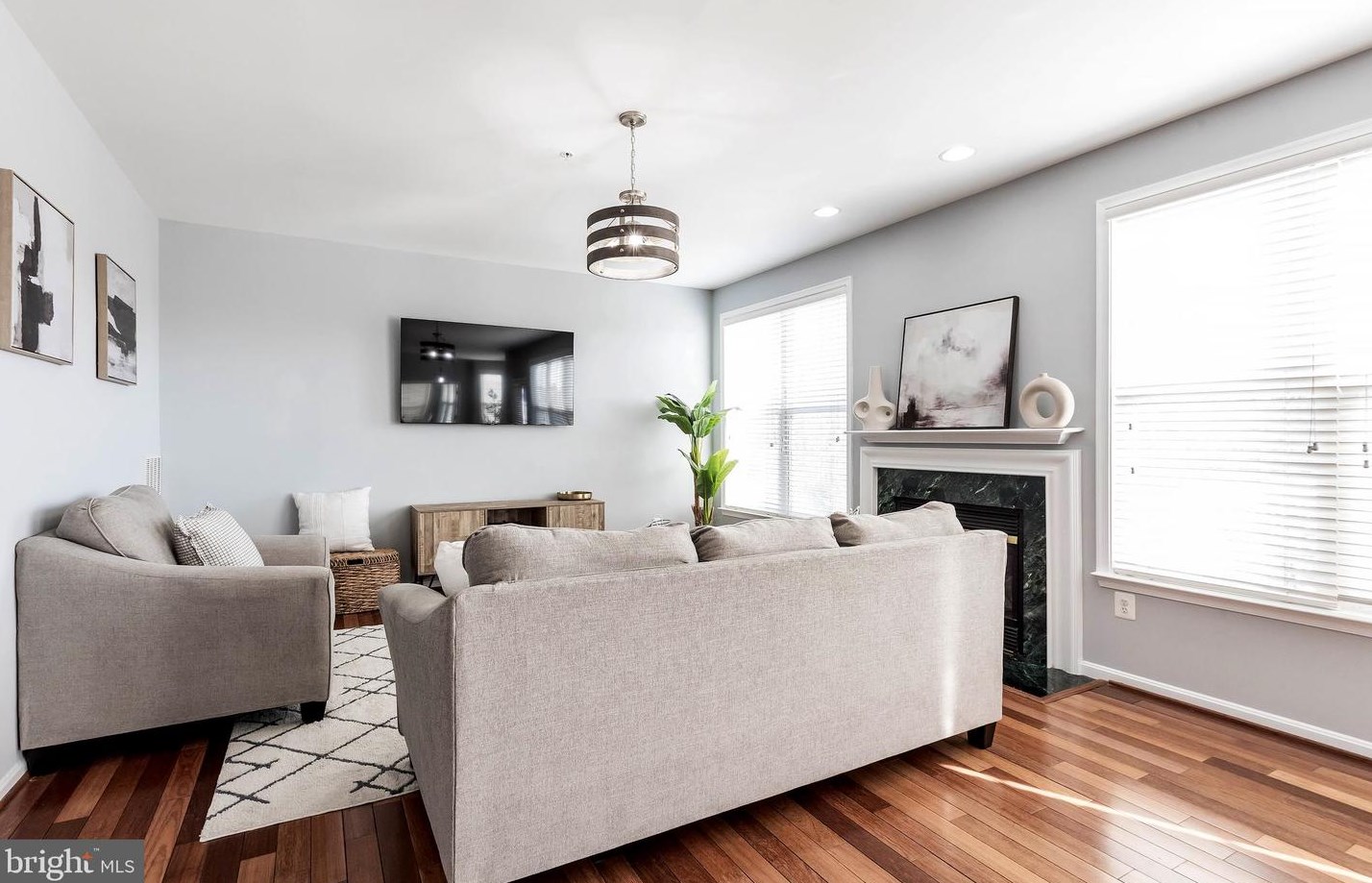 23838 Burdette Forest Rd, Clarksburg MD  20871-4373 exterior