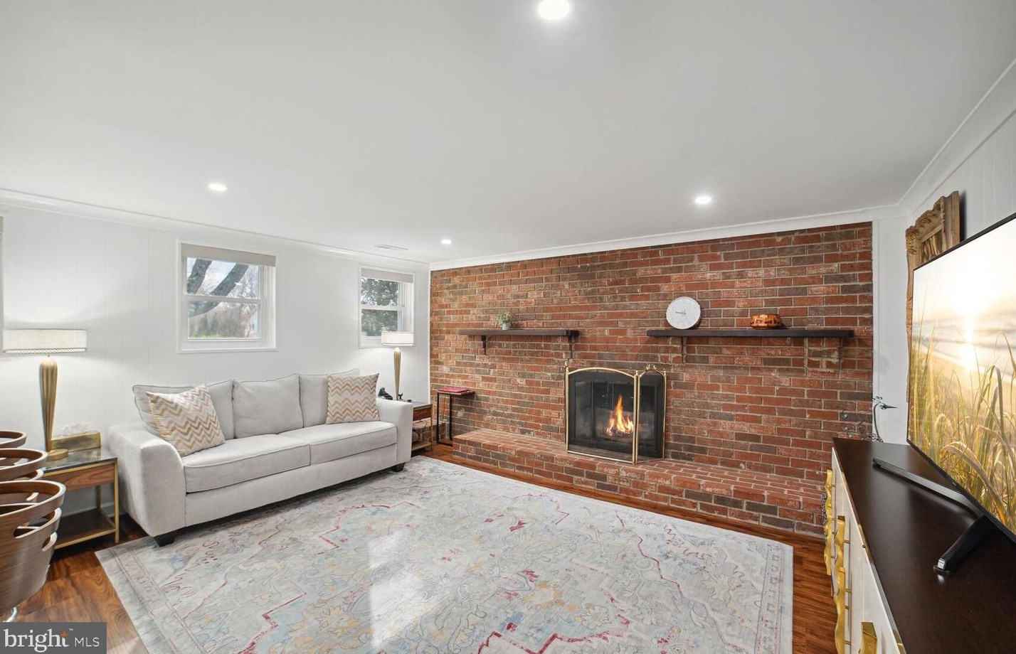 8704 Woodfield Ct, Gaithersburg MD  20882-3710 exterior