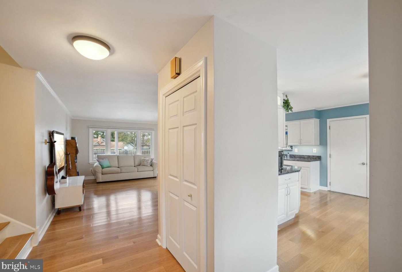 8704 Woodfield Ct, Gaithersburg MD  20882-3710 exterior