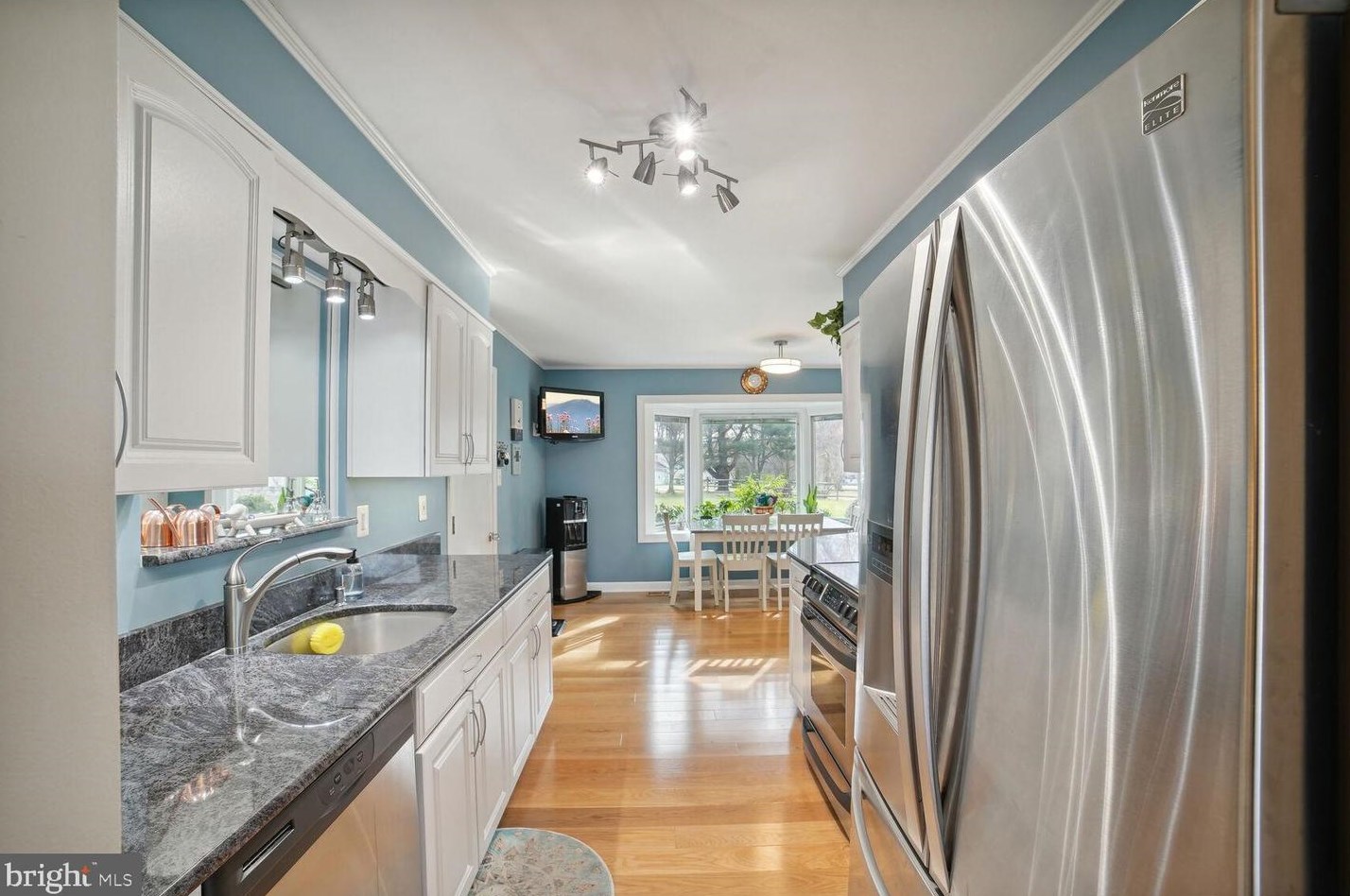 8704 Woodfield Ct, Gaithersburg MD  20882-3710 exterior