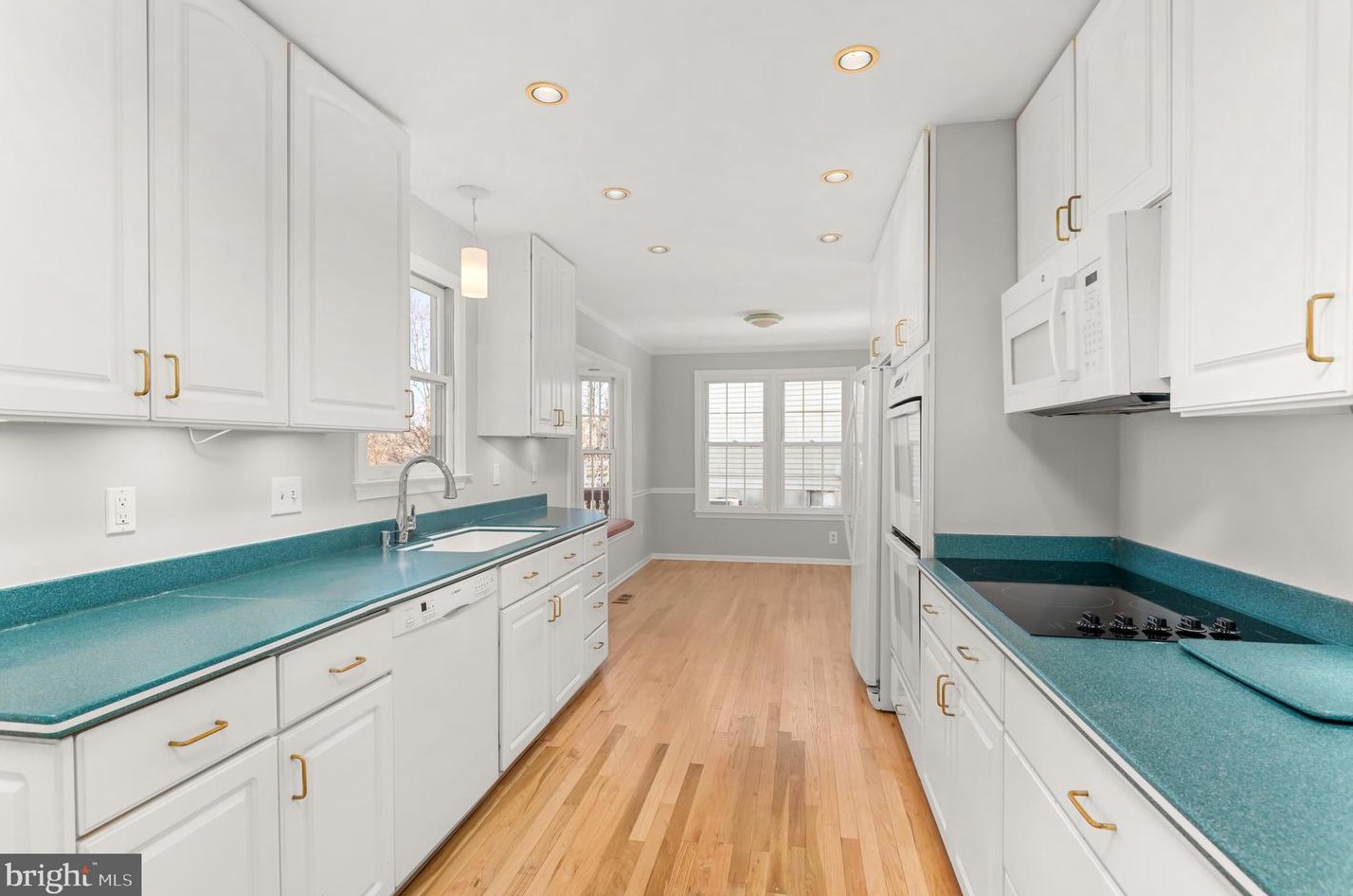 14912 Keeneland Cir, Gaithersburg MD 20878-3782 exterior